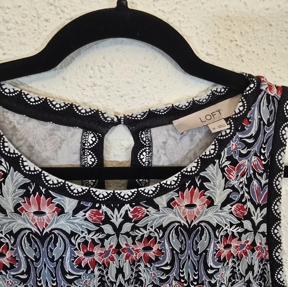 LOFT Medium Stretchy Boho Multicolor Paisley Shift Dress - Picture 3 of 8